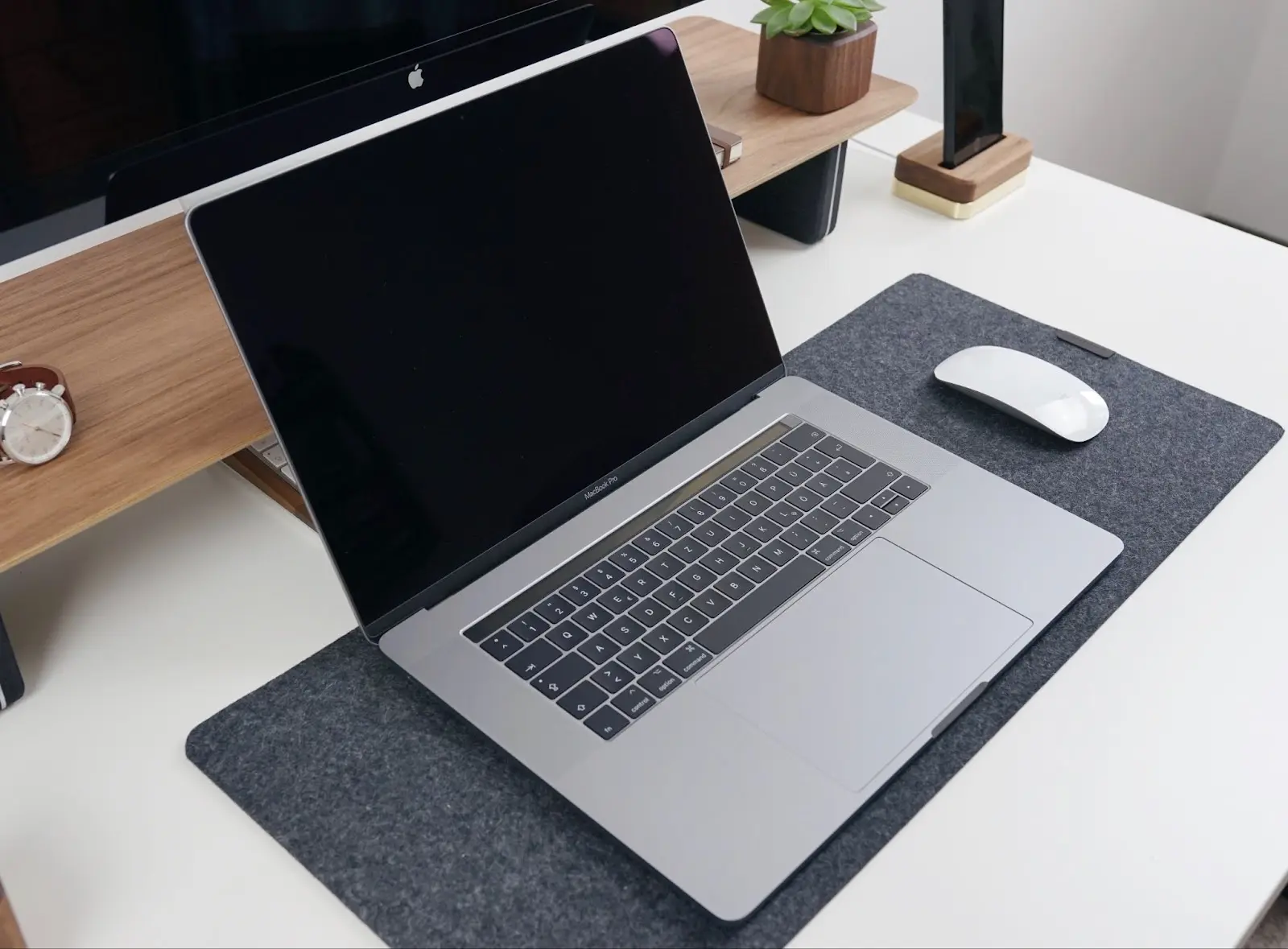 MacBook z porządnymi zabezpieczeniami